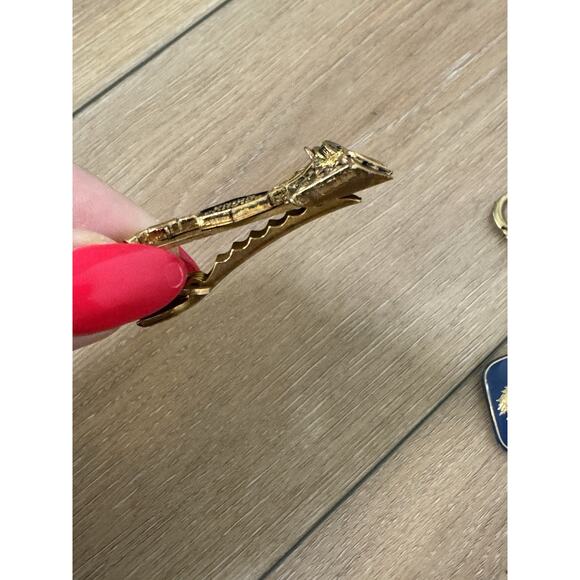 Vintage Estate Junk Drawer Lot Grandpa Core Antiques Keys Razors Pins Odd Ends - Picture 16 of 16